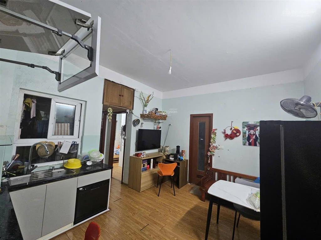 Kim văn kim lũ  bán gấp ch 2 ngủ 53 m2. đầy đủ nội thất. bán nhanh 3.3x tỷ