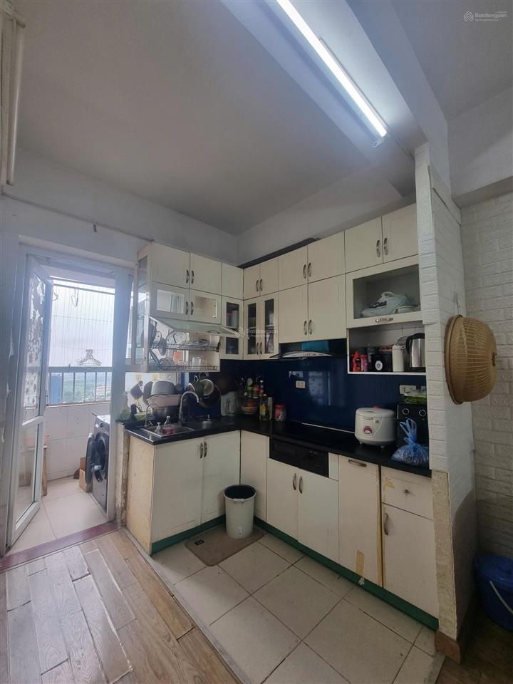 Chính chủ bán ch 68m² tầng trung. đủ nội thất, 2 ngủ tòa ct5 xa la. chỉ 3.7 tỷ