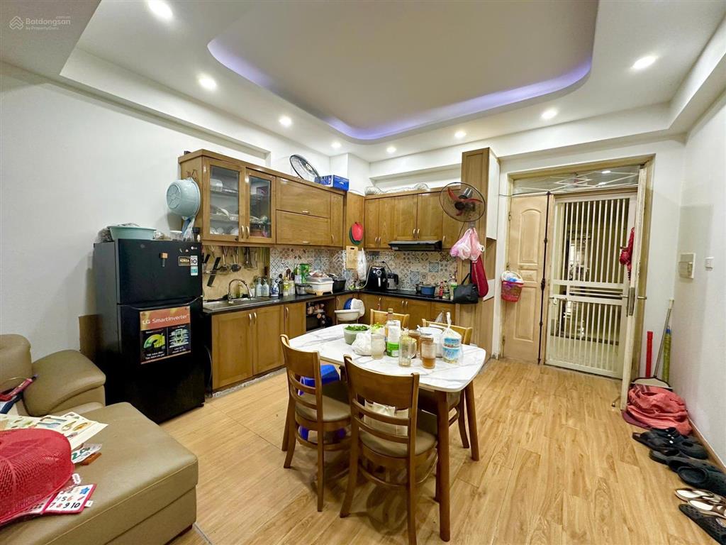 Bán ch 85m2 tòa bmm xa la, hà đông  tầng trung, đầy đủ nội thất. chỉ với giá 4.x tỷ