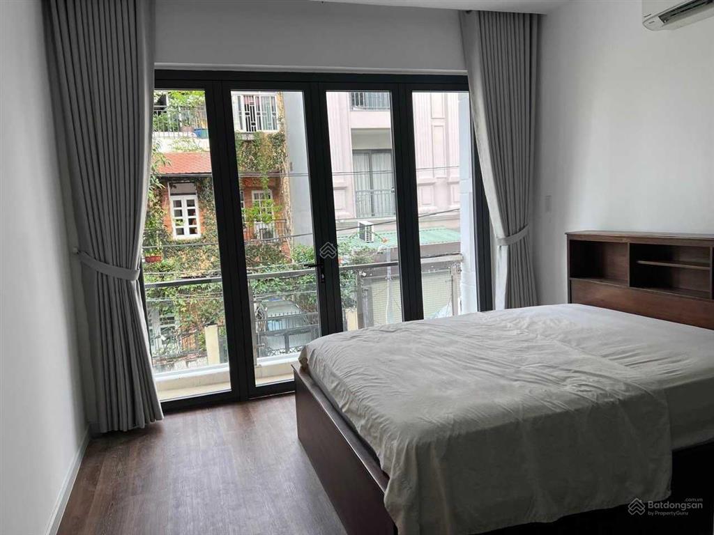 Hiếm! bán biệt thự view sông phố tây thảo điền  q2, dt 25x12m, giá 40 tỷ tl,  0937 599 *** trâm