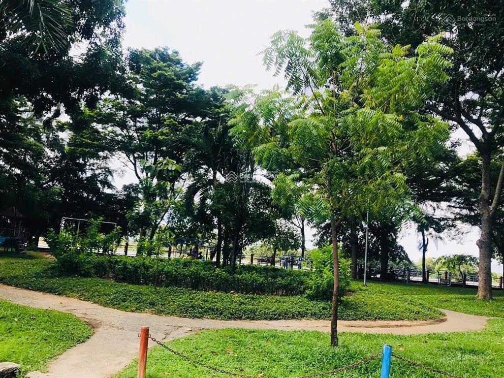Chính chủ bán biệt thự 2mt compound fideco thảo điền, q2, dt (18x22m)368m² trệt 2 lầu. giá 89 tỷ.
