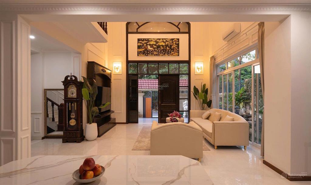 Bán biệt thự sân vườn phố tây thảo điền, quận 2, dt (10x36m)360m full thổ, giá chỉ 62tỷ tl