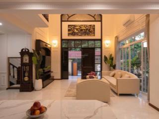 Bán biệt thự sân vườn phố tây thảo điền, quận 2, dt (10x36m)360m full thổ, giá chỉ 62tỷ tl