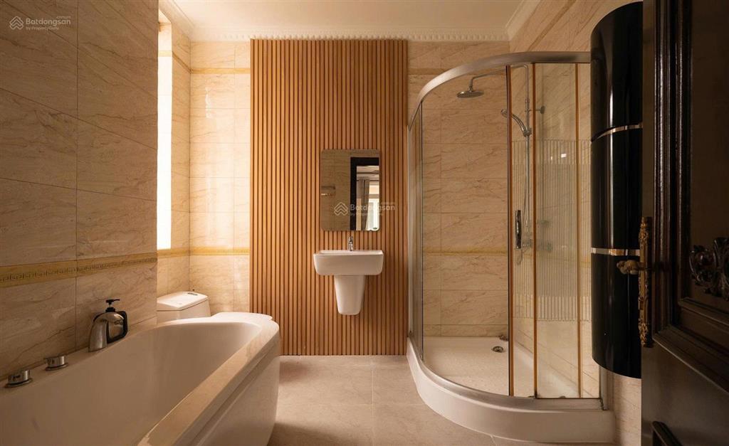 Bán biệt thự sân vườn phố tây thảo điền, quận 2, dt (10x36m)360m full thổ, giá chỉ 62tỷ tl