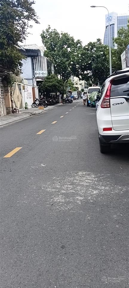 Bán nhà hẻm 10m cách mạng tháng 8 gần bv thống nhất dt 3.6 x12 3 lầu 4pn st