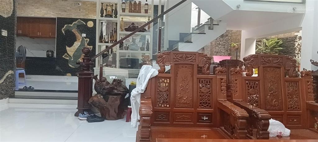 Bán biệt thự đường 8m nguyễn sơn quận tân phú 8 x 20 2 lầu st giá 23,5 tỷ