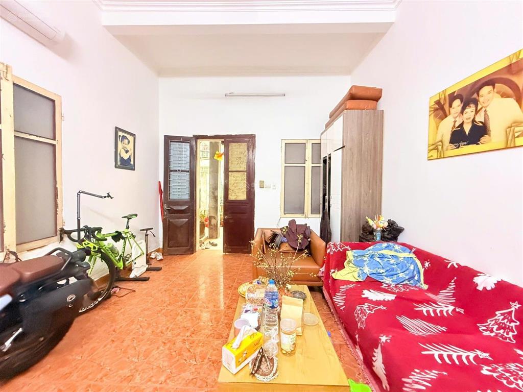 Bán nhà phân lô phố linh lang  ba đình. dt 80m2 x 3 tầng. giá 34,5 tỷ