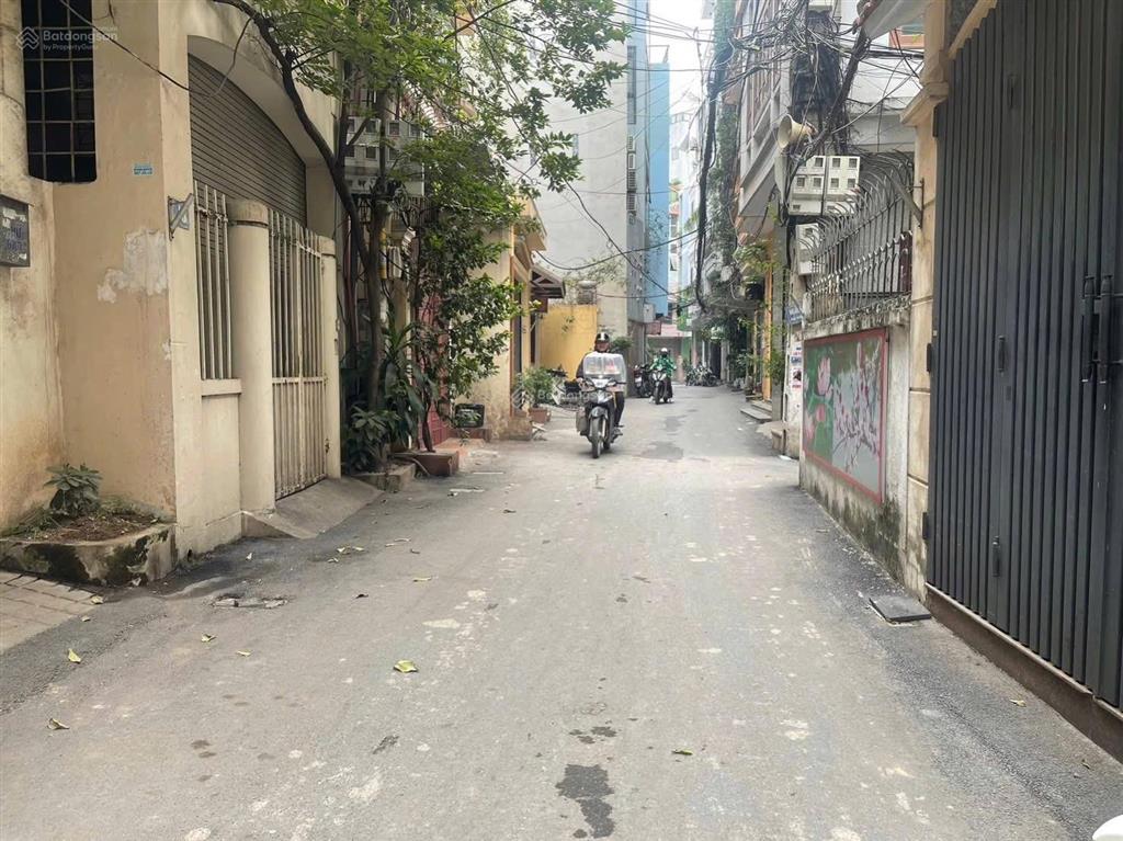 Bán nhà 3 tầng lô góc 3 mặt thoáng tô vĩnh diện  vương thừa vũ. 75m2 x mt 4.5m. giá 28 tỷ