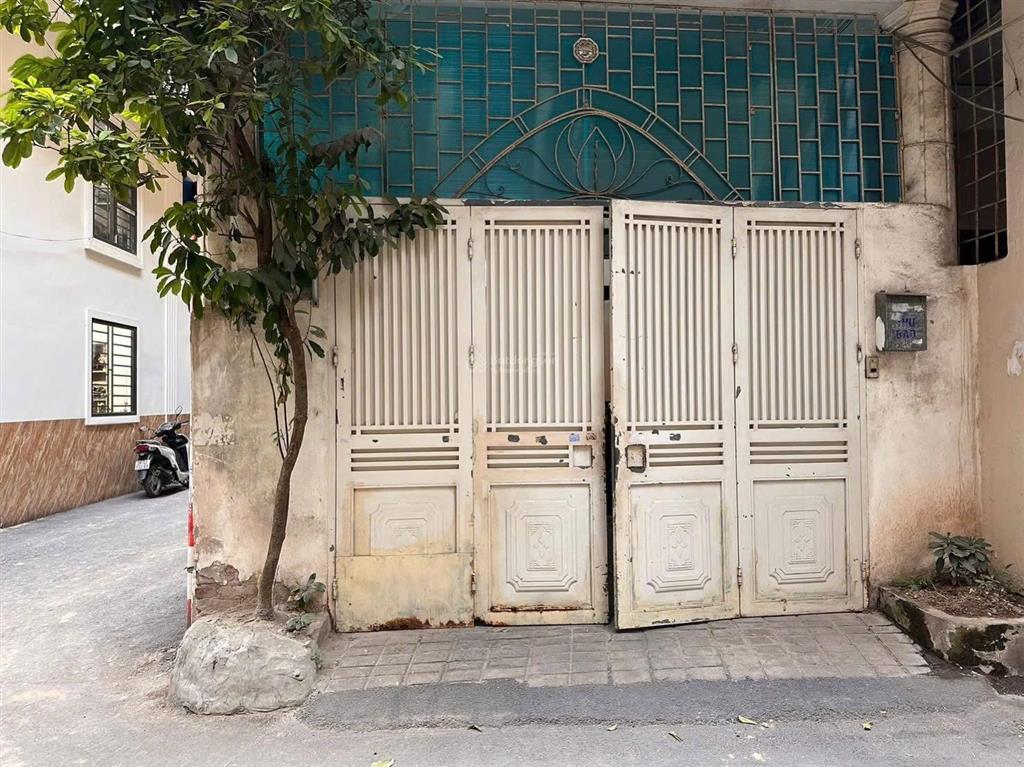 Bán nhà 3 tầng lô góc 3 mặt thoáng tô vĩnh diện  vương thừa vũ. 75m2 x mt 4.5m. giá 28 tỷ