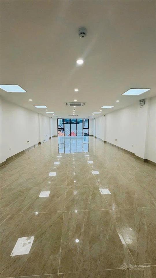 Bán toà vp phân lô, oto tránh. vỉa hè 2 bên trung hoà  trung kính. dt 85m2 x 7 tầng. mt 5.1m