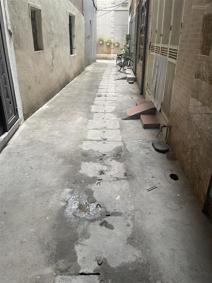 Bán nhà 4 tầng kim ngưu  hai bà trưng, dt 35m2 x mt 6m. 3 ngủ. giá 8.9 tỷ