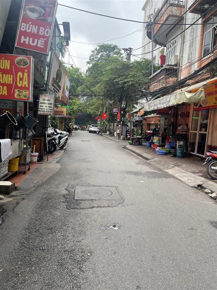 Bán nhà lô góc phố hoàng cầu  trần quang diệu. dt 75m2 x 5 tầng. mt 5m. oto, vỉa hè. ngõ thông.
