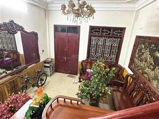 Bán nhà 4 tầng yên lãng  đống đa. dt 50m2 x mt 4.7m. giá 13.5 tỷ