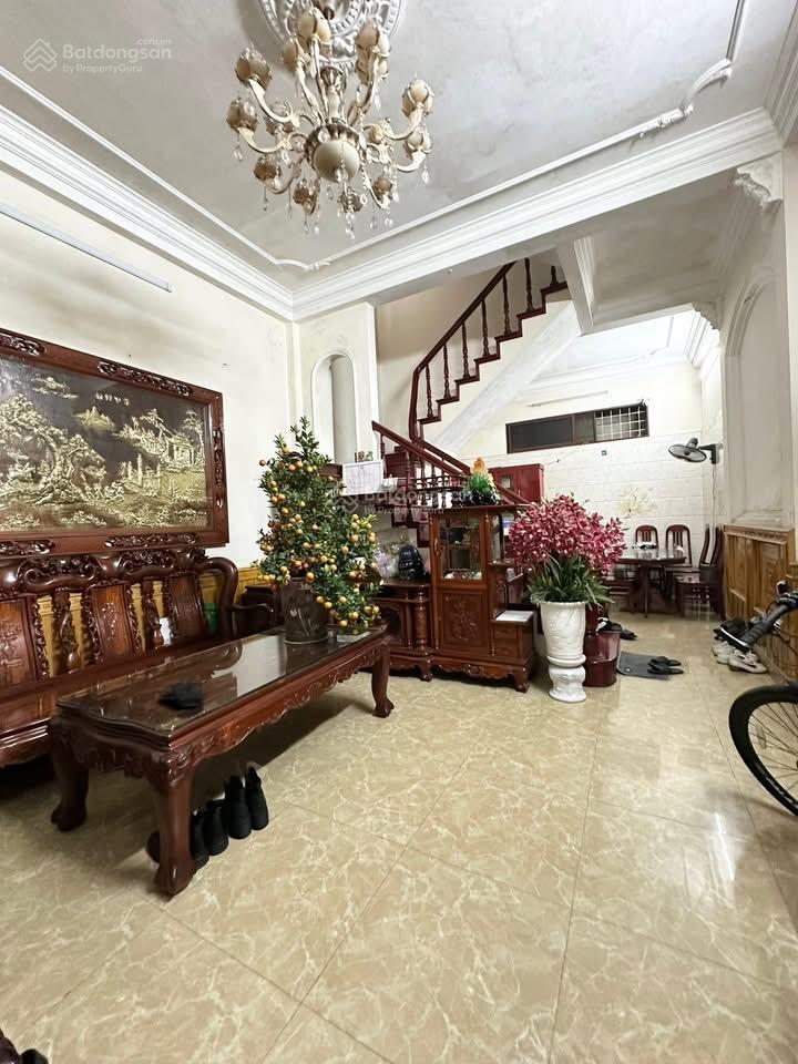 Bán nhà 4 tầng yên lãng  đống đa. dt 50m2 x mt 4.7m. giá 13.5 tỷ