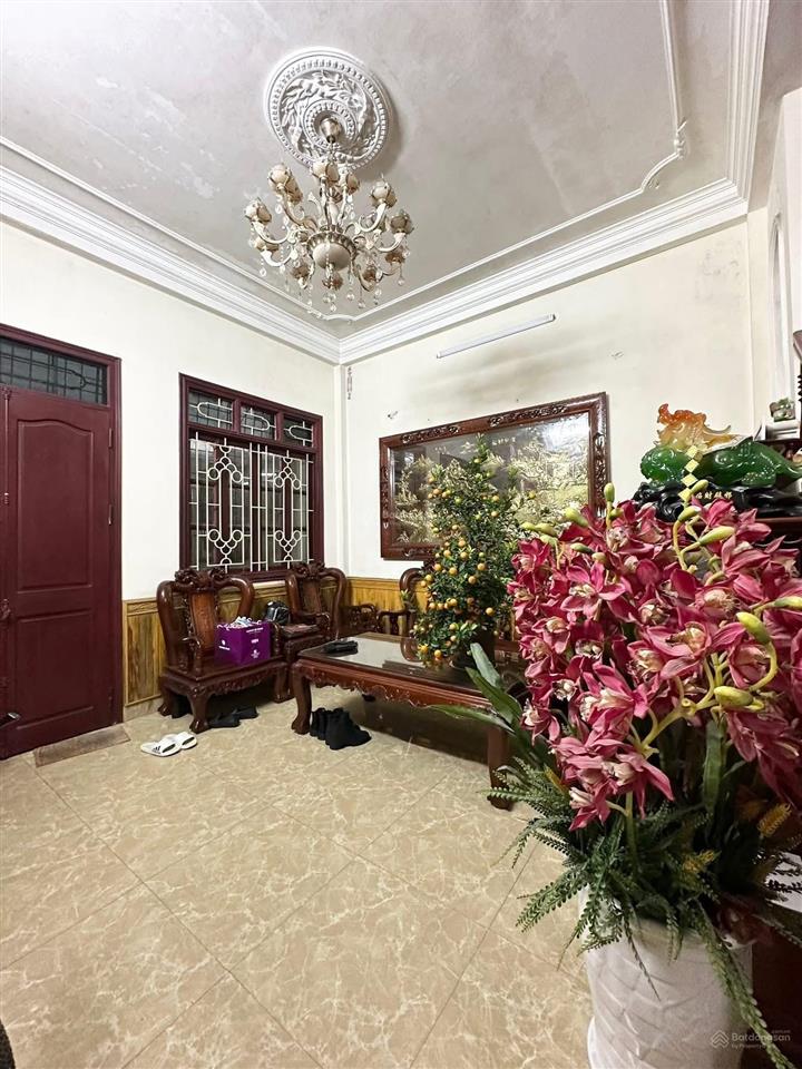 Bán nhà 4 tầng yên lãng  đống đa. dt 50m2 x mt 4.7m. giá 13.5 tỷ