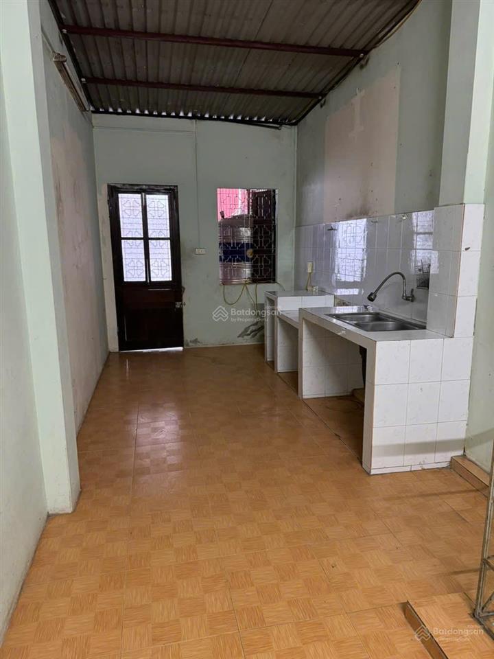Bán nhà khâm thiên, cách mp 30m. dt 35m2 x 2 tầng. 2 thoáng trước sau. giá chào 8.3 tỷ (có tl)