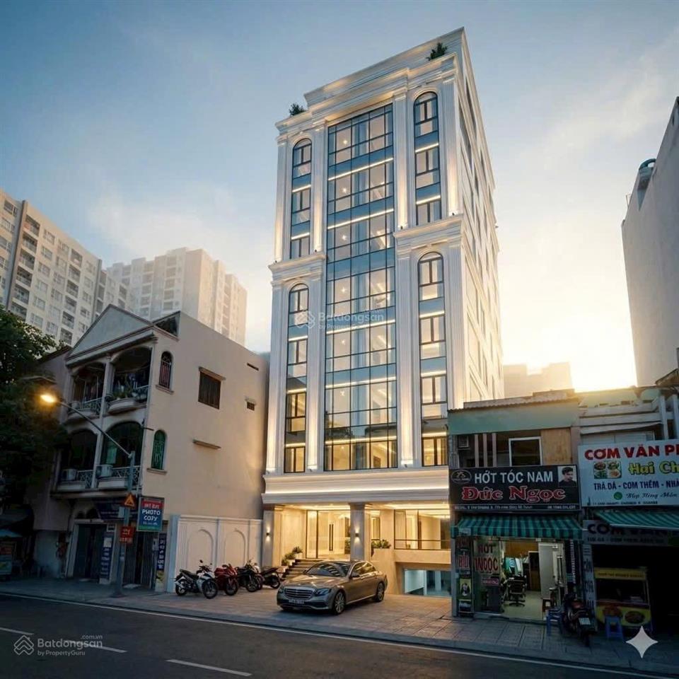 Tôi cần bán gấp căn nhà mp khương đình. dt 350m2 x mt rộng 12m, vị trí đắc địa khu ngã tư sở