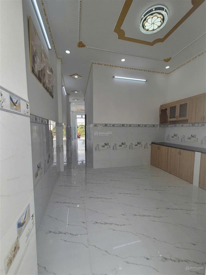 Chính chủ bán nhà lô nhì đường long phú long an cũ, ngang 4*24.5m, 1 trệt 1 lầu, 4 pn, 2 wc
