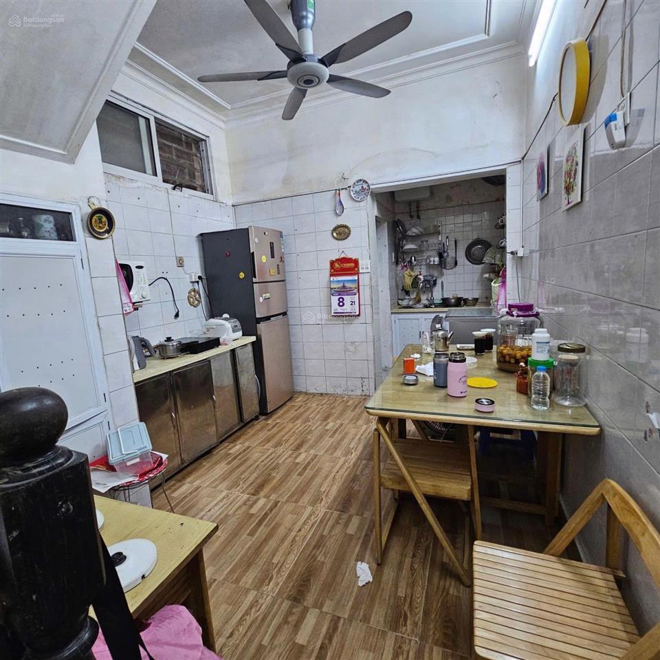 Phân lô phan đình phùng 50m2 5 tầng 17.5 tỷ 2 mặt thoáng trước sau ngõ rộng đẹp sạch sẽ