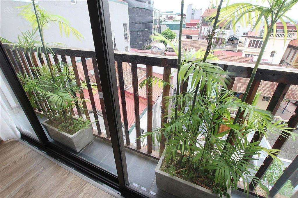 Chính chủ apartment dòng tiền từ hoa 8 tầng 36.7 tỷ sát hồ tây nhà rất đẹp thang máy  ngõ thông