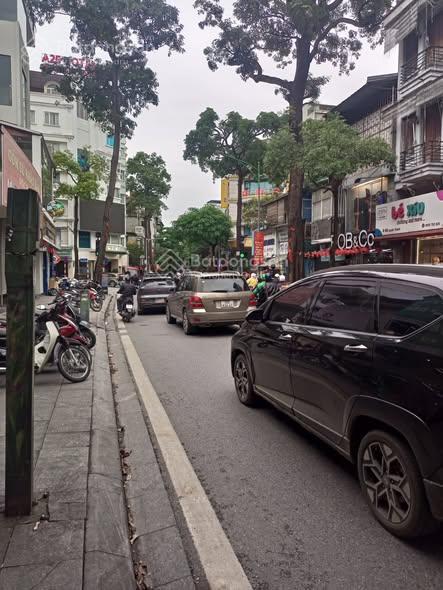 Mặt phố quán thánh đầu hàng bún mặt tiền 6m 96 tỷ 1 sổ 1 chủ nở hậu