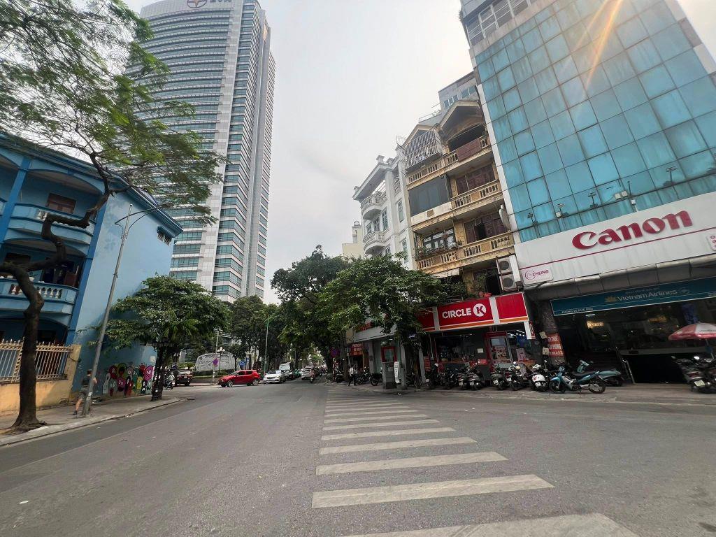 Nhà Khu Cửa Bắc 90M2 4 Tầng Mặt Tiền 5M 55 Tỷ Nhà Lô Góc 2 Thoáng