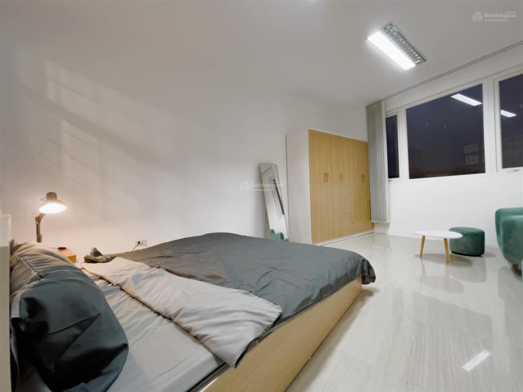 Nhà khu cửa bắc 90m2 4 tầng mặt tiền 5m 55 tỷ nhà lô góc 2 thoáng