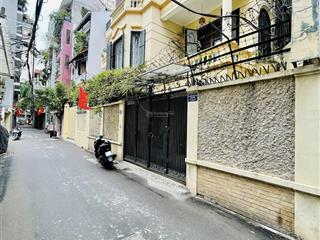 Nhà vệ hồ mặt tiền 11m 4 tầng, 44.5tỷ cách phố 5m  view hồ ô tô đỗ cửa