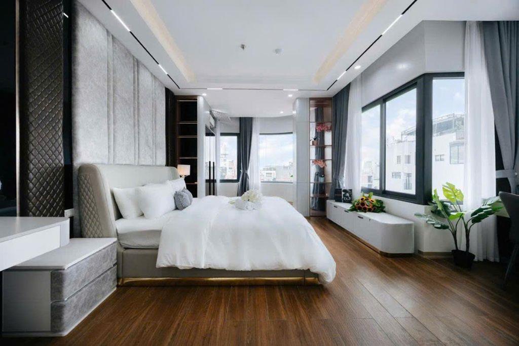 Apartment Cao Cấp Trịnh Công Sơn 166m2 70 Tỷ Dòng Tiền Cao PENTHOUSE View Hồ Tây