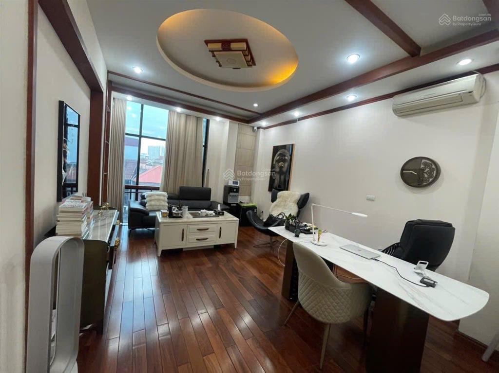 Nhà đẹpphố lò đúc 6 tầng thang máy 70 tỷ lô góc 3 mặt thoáng đoạn đầu phố