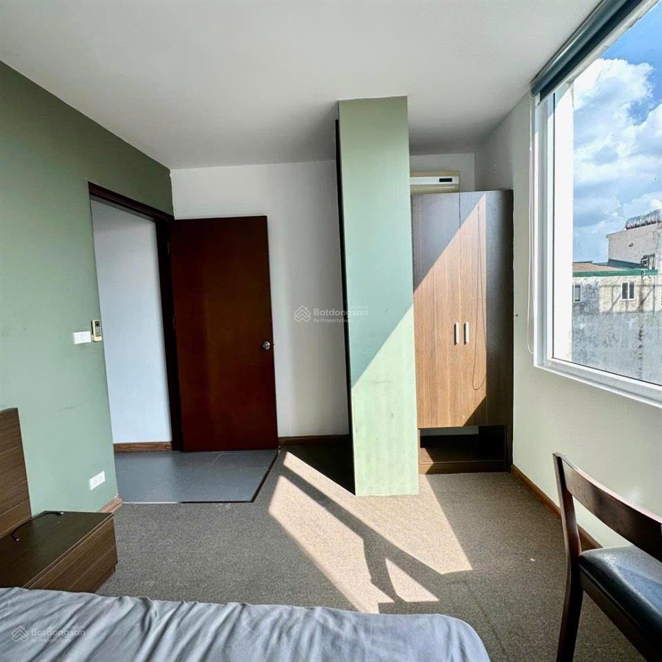 Mặt phố tô ngọc vân mặt tiền 8m 8 tầng 1 hầm view hồ rất đẹp 76 tỷ