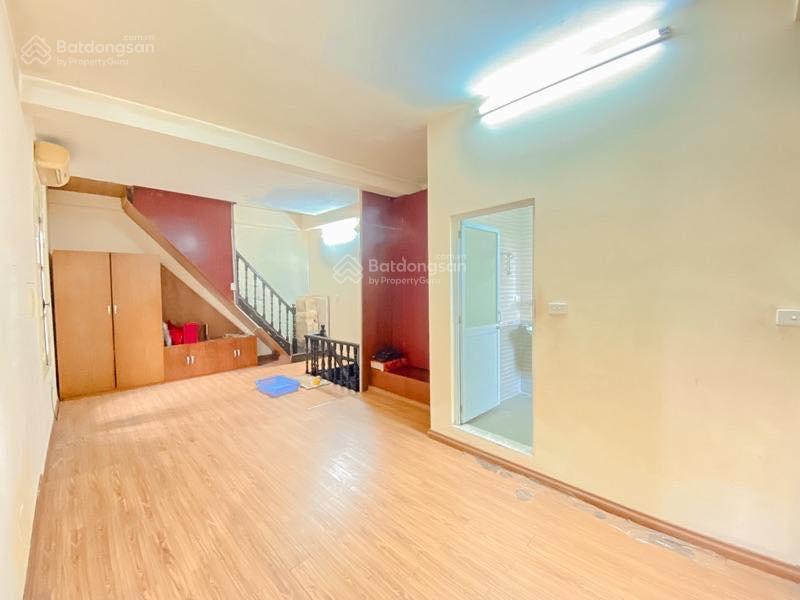 Nhà phan đình phùng 70m2 mặt tiền 10m 4 tầng 27.7 tỷ ô tô đỗ cửa