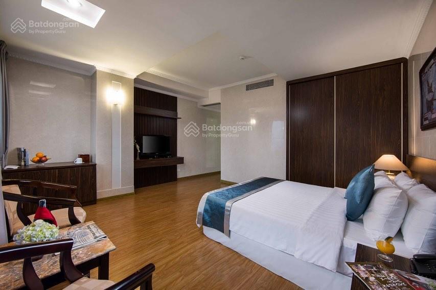 Khách sạn hồ ngọc khánh 10 tầng lô góc mt20m 50 phòng 200 tỷ