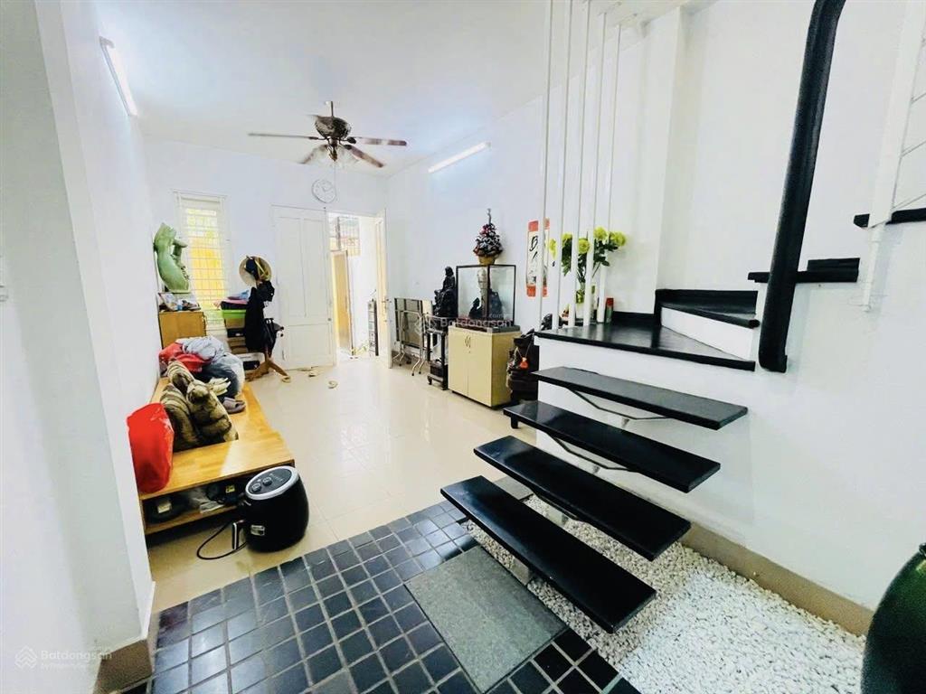 Ngã ba lý thường kiệt lê thánh tông 100m² 72,8 tỷ 1 sổ 1 chủ xây building