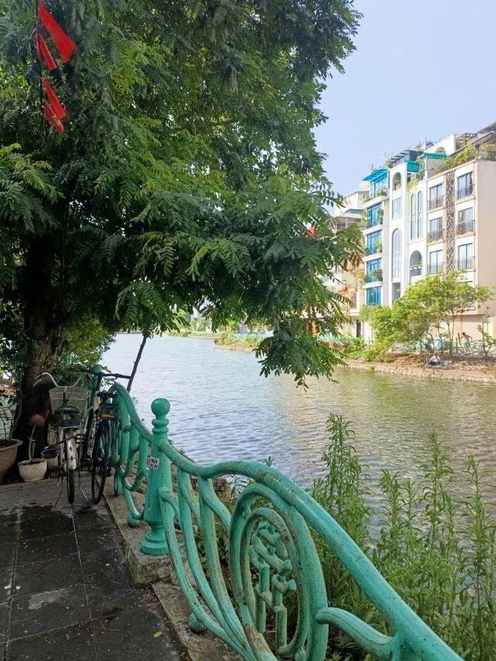 Mặt Hồ Tây Yên Hoa 70M2 4 Tầng Mặt Tiền 5M 53.5 Tỷ View Hồ Vỉa Hè Rộng đẹp