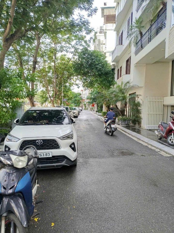 Mặt Hồ Tây Yên Hoa 70M2 4 Tầng Mặt Tiền 5M 53.5 Tỷ View Hồ Vỉa Hè Rộng đẹp