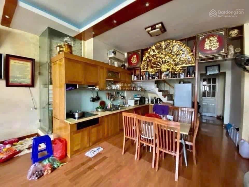 Mặt phố chùa bộc 75m2x5t 45 tỷ cho thuê t1 60tr/th bên lẻ vỉa hè rộng