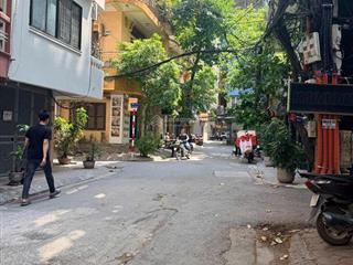 Phân lô mặt ngõ 178 thái hà 5 tầng 9.8 tỷ vỉa hè kinh doanh cực đẹp ô tô tránh