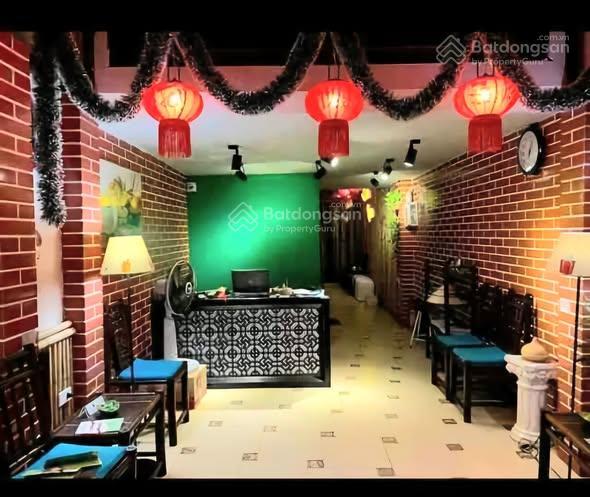 Mặt phố hàng bồ 90m2 4 tầng 48 tỷ dòng tiền 130tr/th sdcc riêng biệt chuẩn chỉ