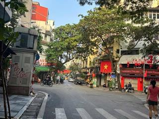 Mặt phố hàng bồ 90m2 4 tầng 57 tỷ dòng tiền 130tr/th sdcc riêng biệt chuẩn chỉ
