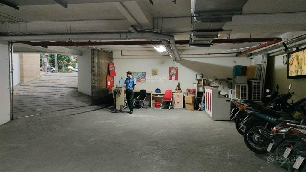 Mặt phố xã đàn 450m² full thổ cư 330 tỷ 4 mặt thoáng. dt 8 tỷ/năm
