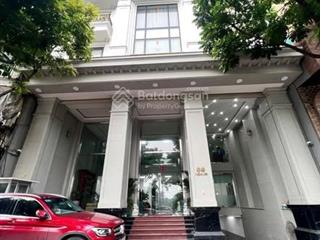 Mặt phố xã đàn 450m2 full thổ cư 330 tỷ 4 mặt thoáng . dt 8 tỷ/năm