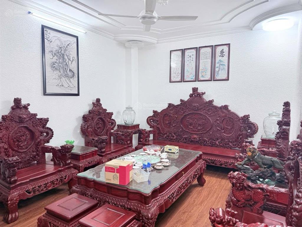 Mặt phố cạnh hồ trúc bạch 6 tầng thang máy 51,2 tỷ ở sướng, kinh doanh nét