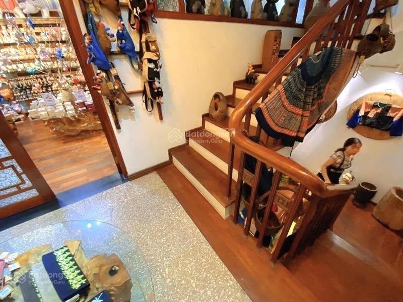 Phân lô linh lang lô góc mặt tiền 25m 79 tỷ 5 tầng khu riêng biệt