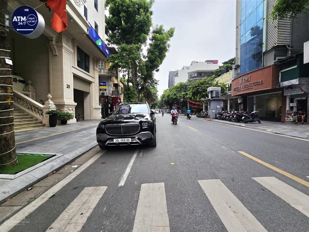 Mặt phố triệu việt vương mặt tiền 7.5m 22.5 tỷ lô góc sdcc riêng biệt