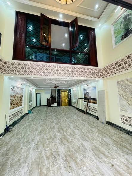 Mặt tiền 12m tô ngọc vân ô tô tránh vỉa hè 250m2 50 tỷ view hồ, xây tòa