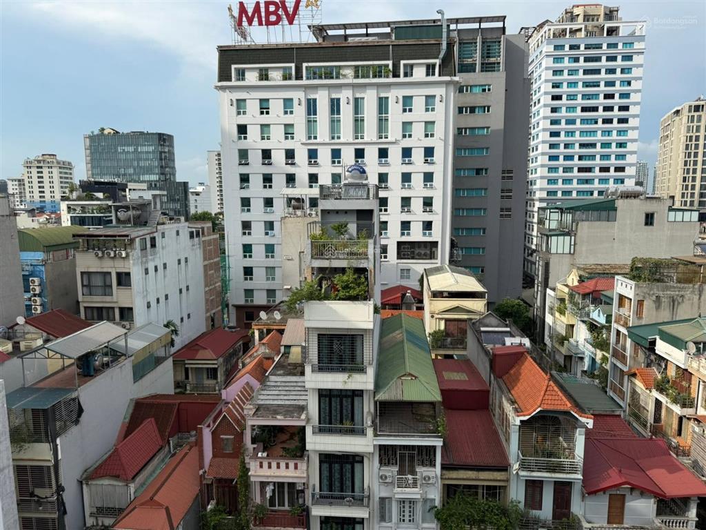 Apartment ô tô tránh liễu giai 9 tầng đẹp  2 thoáng 68 tỷ dòng tiền 200tr/th