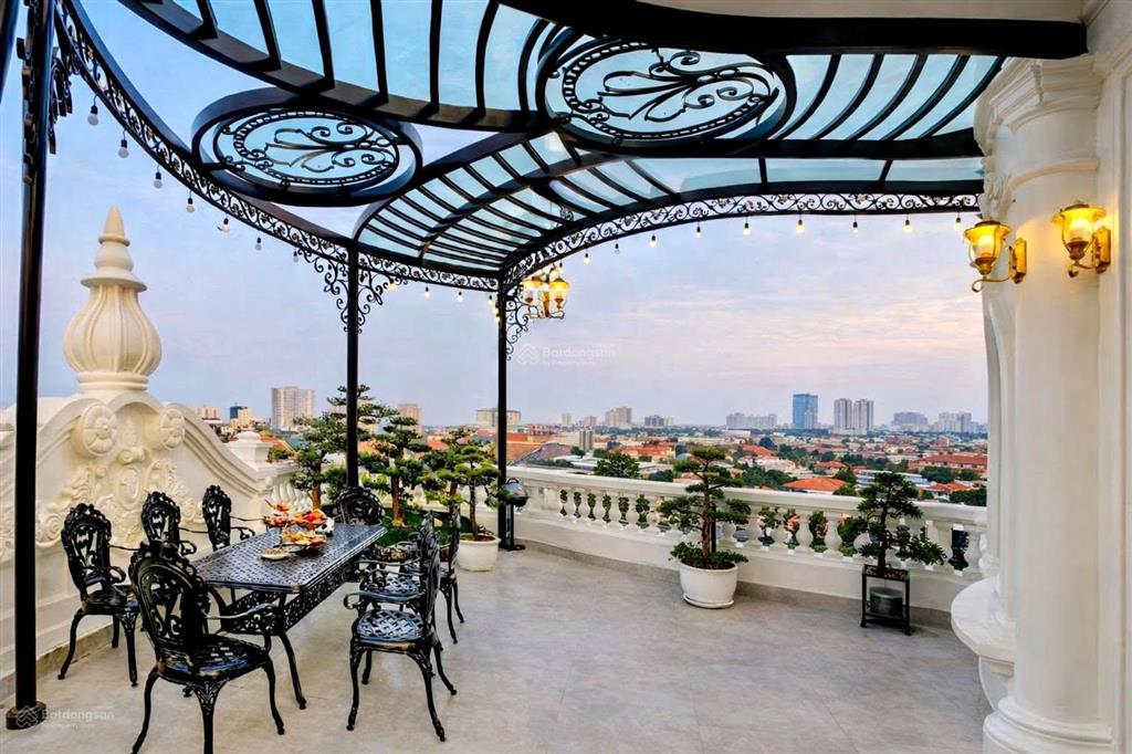 Biệt phủ kđt việt hưng lô góc bề thế nội thất rất đẹp 5 tầng thang máy 91 tỷ