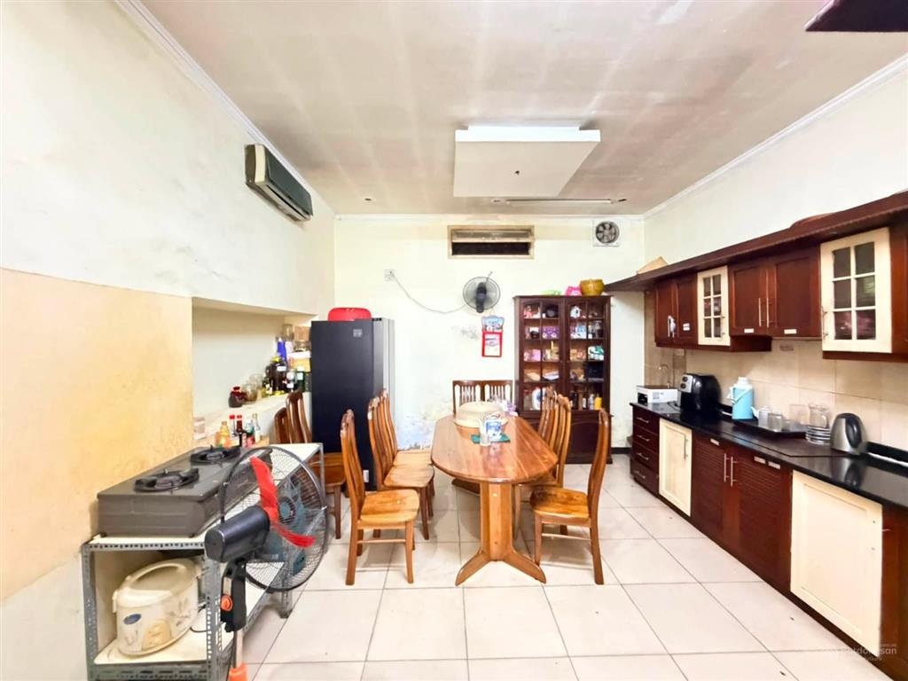 Phân lô ngọc khánh ô tô tránh đỗ 80m2 33 tỷ kinh doanh dân trí cao