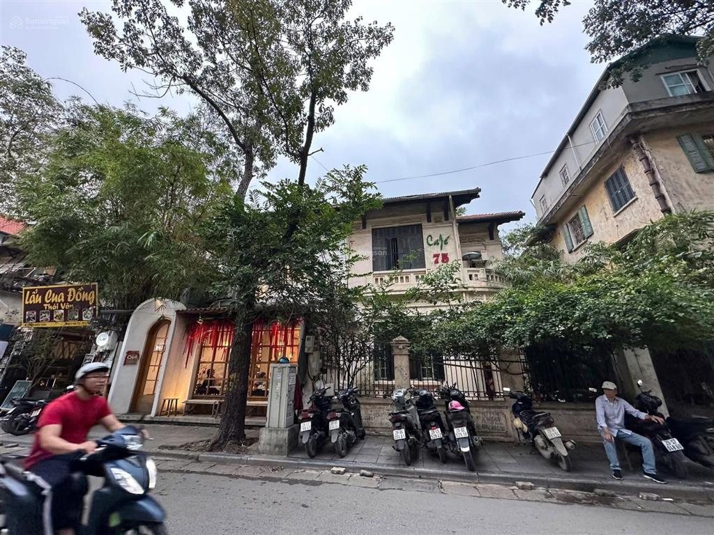 Mặt phố cạnh vincom bà triệu mặt tiền 18m 420m2 3 tầng vị trí đẹp sdcc
